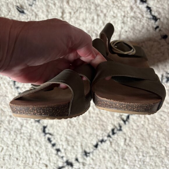 Dansko Susie Sage Green Nubuck Strappy Open Toe Wedge Sandals size 41 / 10.5–11 - Picture 2 of 6